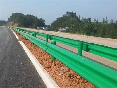 錦澤護(hù)欄(在線咨詢)-鎮(zhèn)江公路護(hù)欄板-公路護(hù)欄板施工